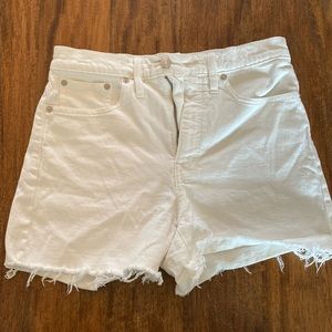 EUC Madewell High-Rise Denim Shorts. White, zip fly. Size 28.